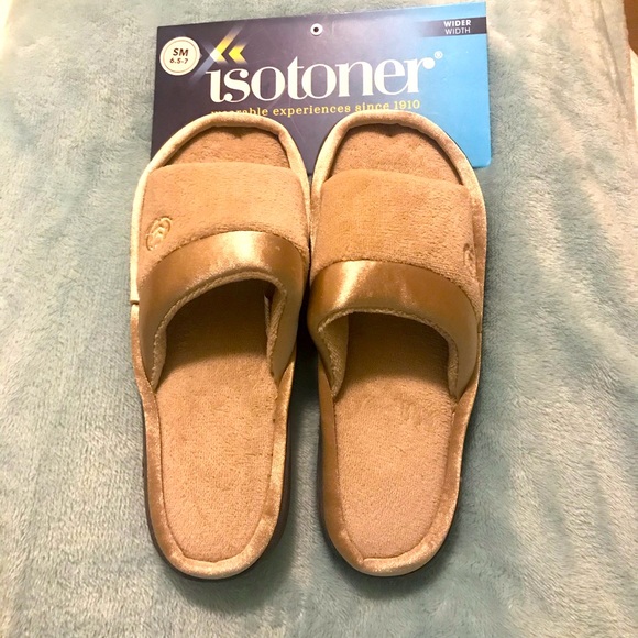 Isotoner Slippers 😴